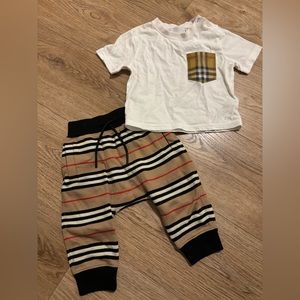 Burberry children’s set 12 Months